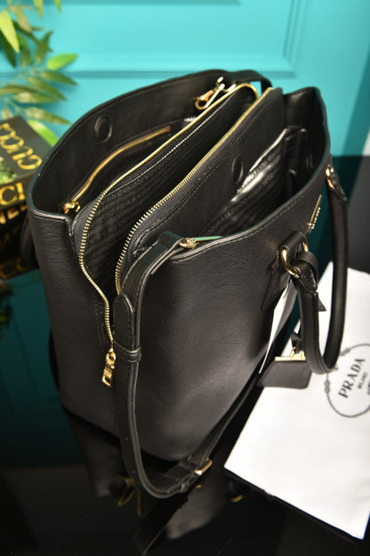 Galleria grand format en cuir Saffiano